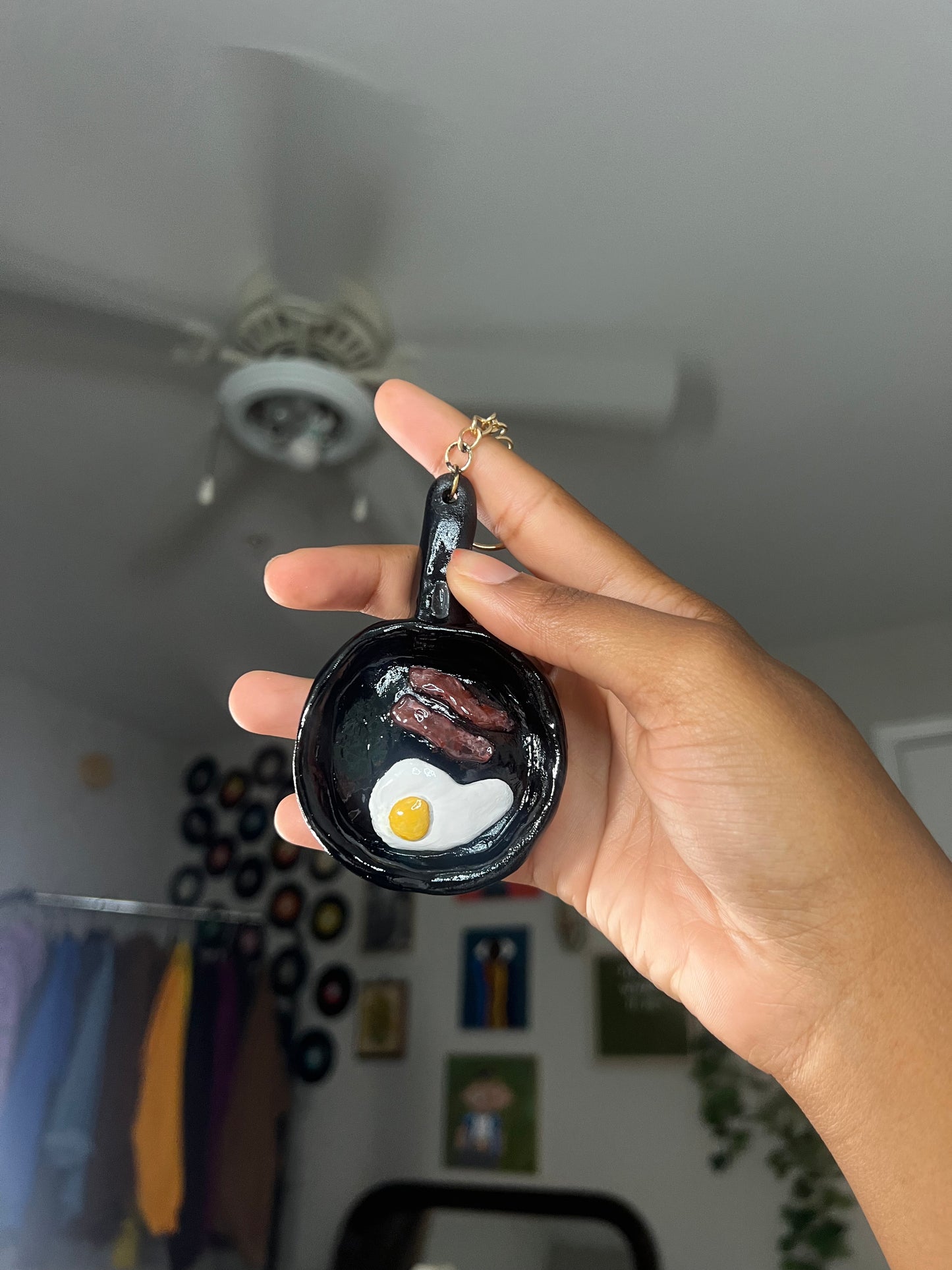 Yo Mama Cast Iron Skillet Keychain